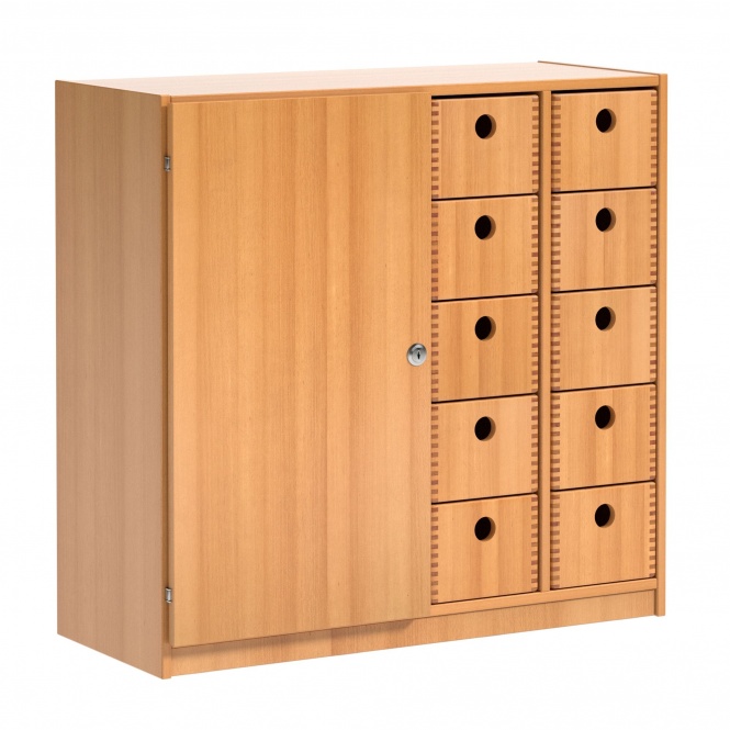 Schrank mit 10 Massivholzkästen,  98 cm hoch, 100x40 cm (B/T), abschließbare Tür, 